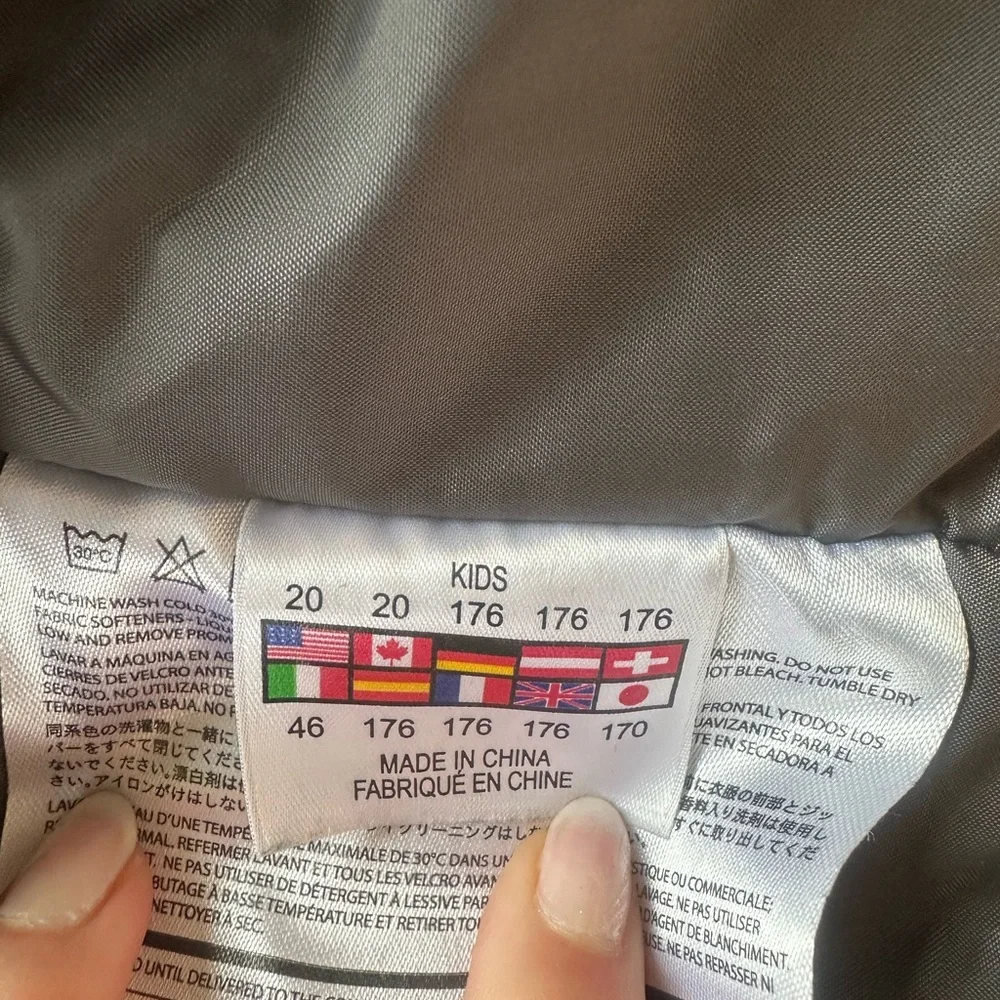 Spyder Kids Red and Black Ski Jacket - Picture 9 of 9